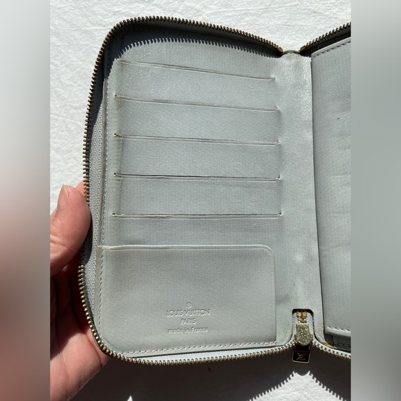 Louis Vuitton Silver-Green Monogram Vernis Zippy Organizer Wallet Zip Around - Picture 6 of 10